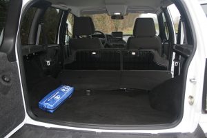 Lada Niva Travel Test Fahrzeug Innenraum