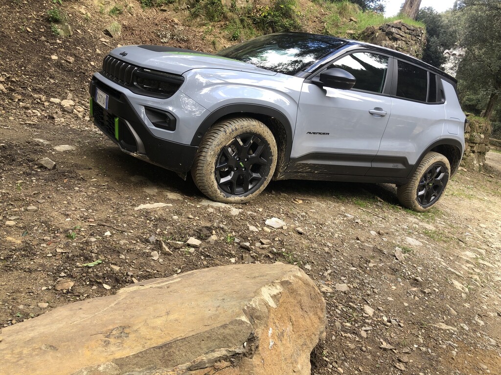 Test Jeep Avenger 4xe Hybrid